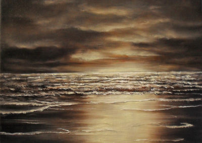Bronze Light bounces off, oil painting on canvas, 30x24cm. Painted by Lia van Elffenbrinck, bronze sea. The waves are rolling towards you, standing on the beach at night